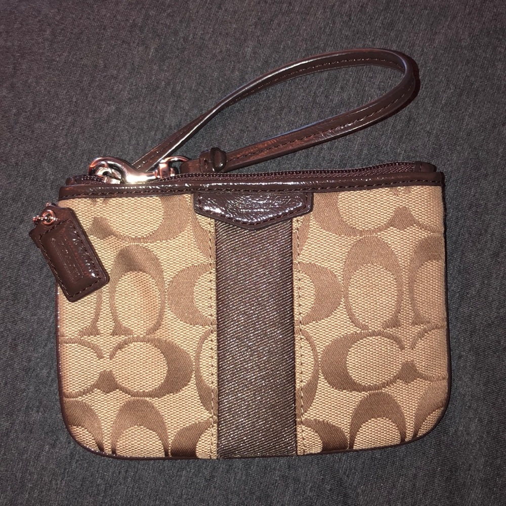 Coach wristlet wallet